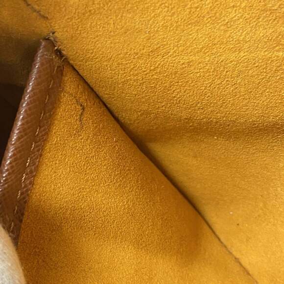 LOUIS VUITTON Authentic Brown Monogram Shoulder Bag - Picture 8 of 12